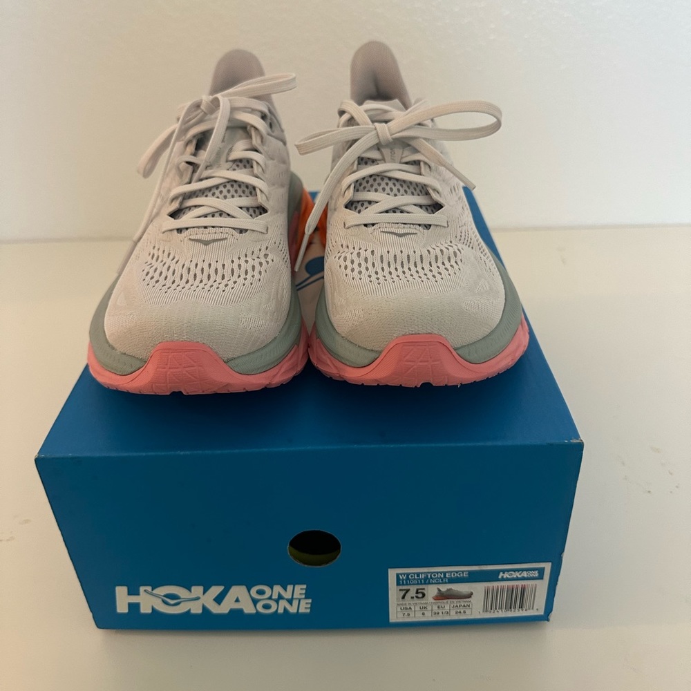 NEW HOKA ONE One Clifton Edge Nimbus Cloud Lunar Rock Womens